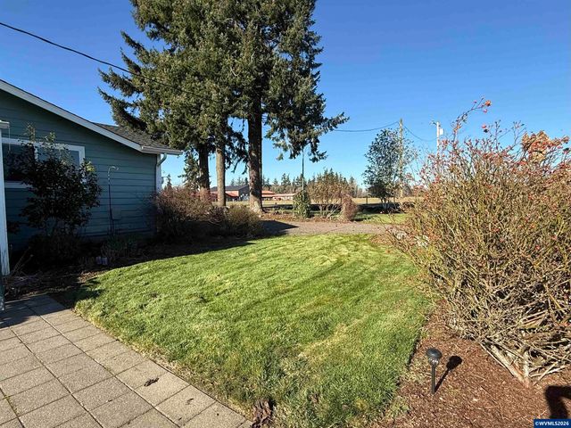 39340 Shelburn Dr, Scio, OR 97374