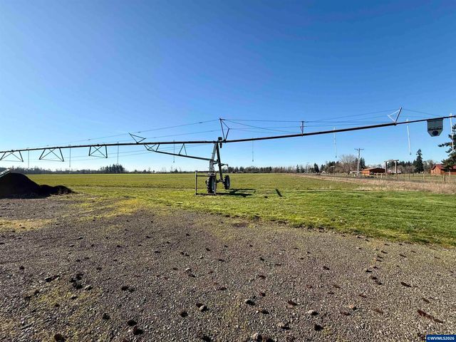 39340 Shelburn Dr, Scio, OR 97374