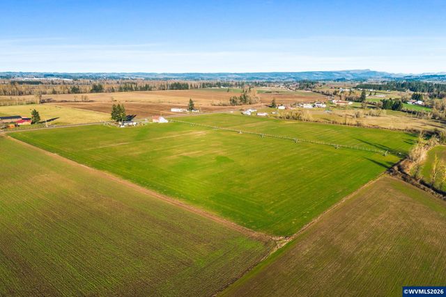 39340 Shelburn Dr, Scio, OR 97374