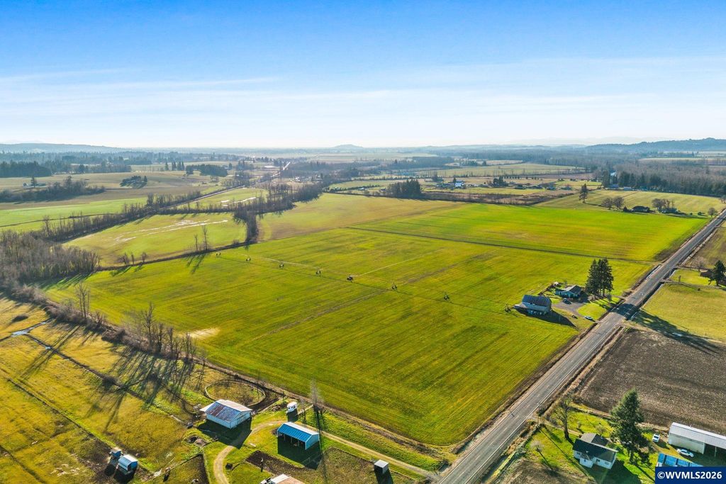 39340 Shelburn Dr, Scio, OR 97374