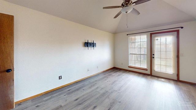 1004 SW 23rd Street, Moore, OK 73170