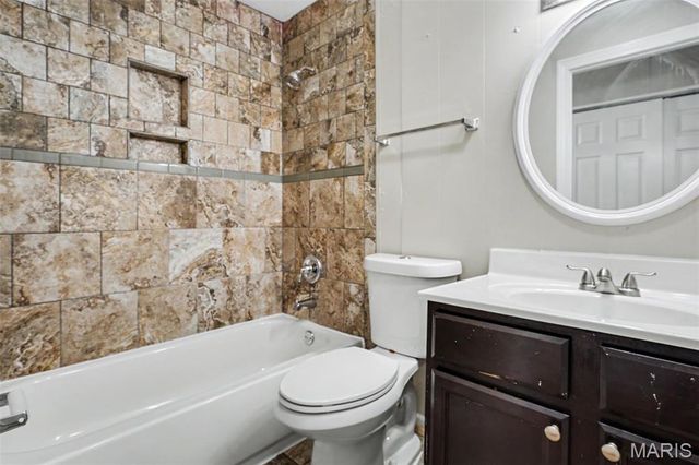 1370 Milbank Drive, Florissant, MO 63031