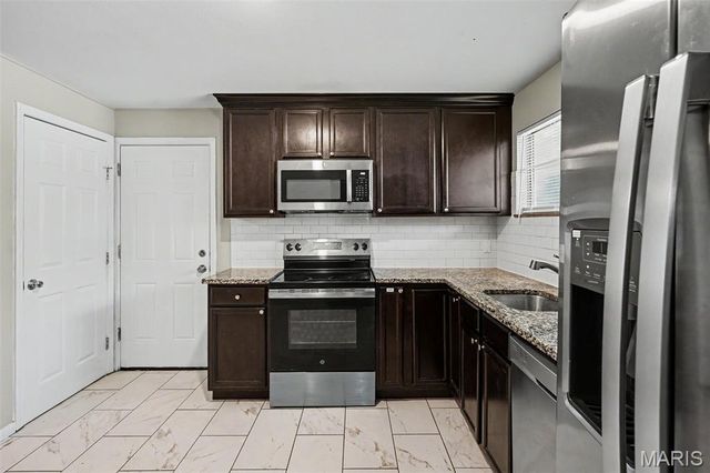 1370 Milbank Drive, Florissant, MO 63031