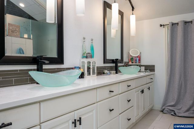 6031 SE Aldercrest Rd, Milwaukie, OR 97267