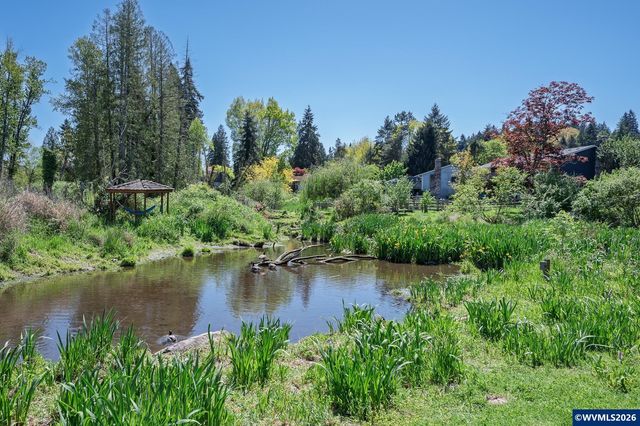 6031 SE Aldercrest Rd, Milwaukie, OR 97267