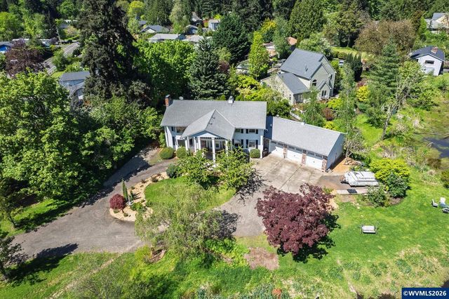 6031 SE Aldercrest Rd, Milwaukie, OR 97267