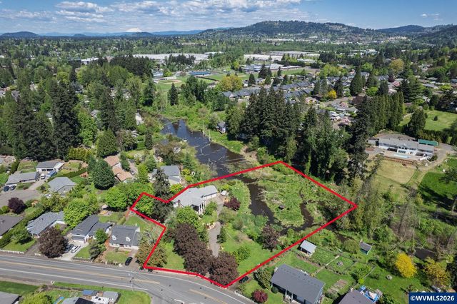 6031 SE Aldercrest Rd, Milwaukie, OR 97267