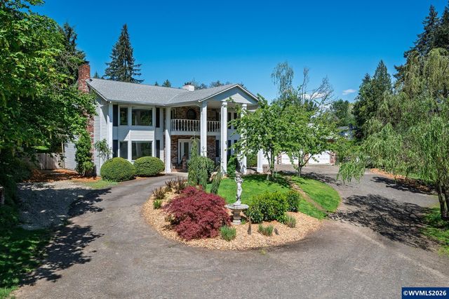 6031 SE Aldercrest Rd, Milwaukie, OR 97267