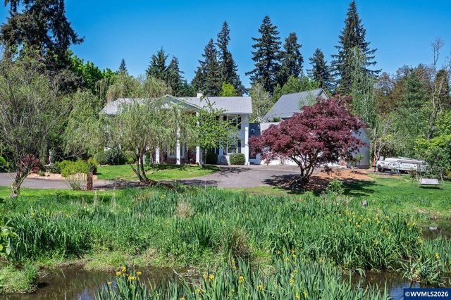6031 SE Aldercrest Rd, Milwaukie, OR 97267