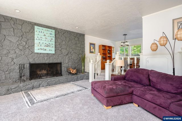 6031 SE Aldercrest Rd, Milwaukie, OR 97267