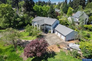 6031 SE Aldercrest Rd, Milwaukie, OR 97267