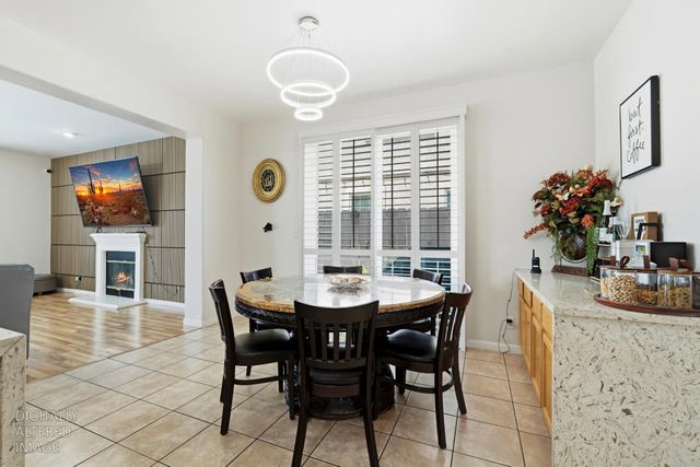 2542 tennis ln, Tracy, CA 95377