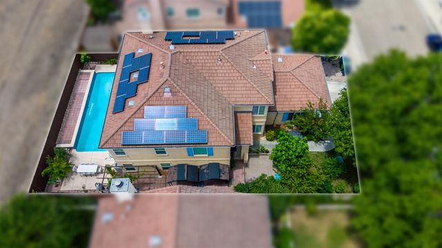 2542 tennis ln, Tracy, CA 95377