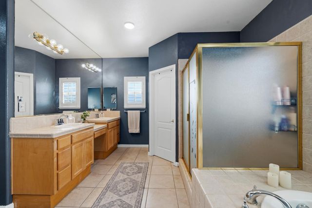 2542 tennis ln, Tracy, CA 95377