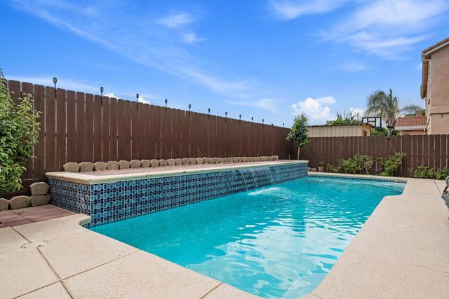 2542 tennis ln, Tracy, CA 95377