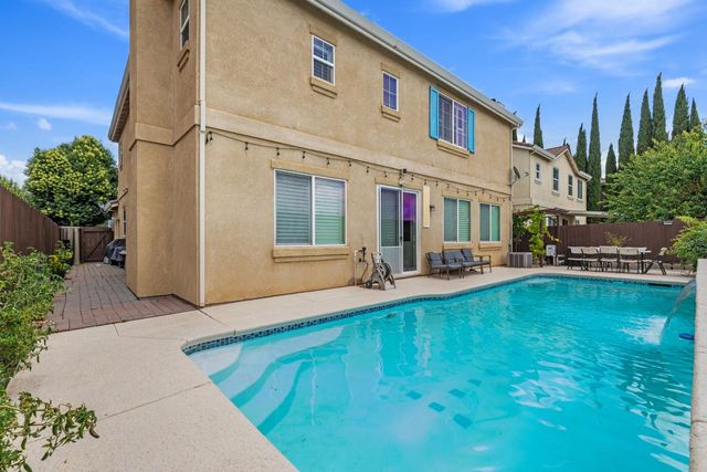 2542 tennis ln, Tracy, CA 95377