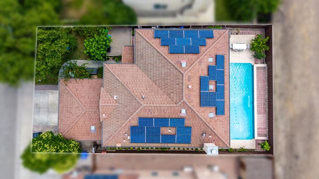 2542 tennis ln, Tracy, CA 95377