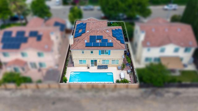 2542 tennis ln, Tracy, CA 95377