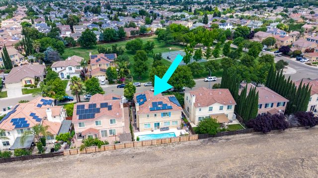 2542 tennis ln, Tracy, CA 95377