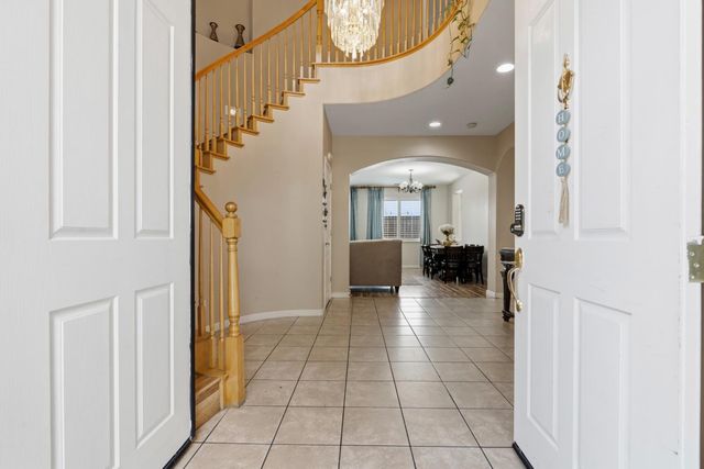 2542 tennis ln, Tracy, CA 95377