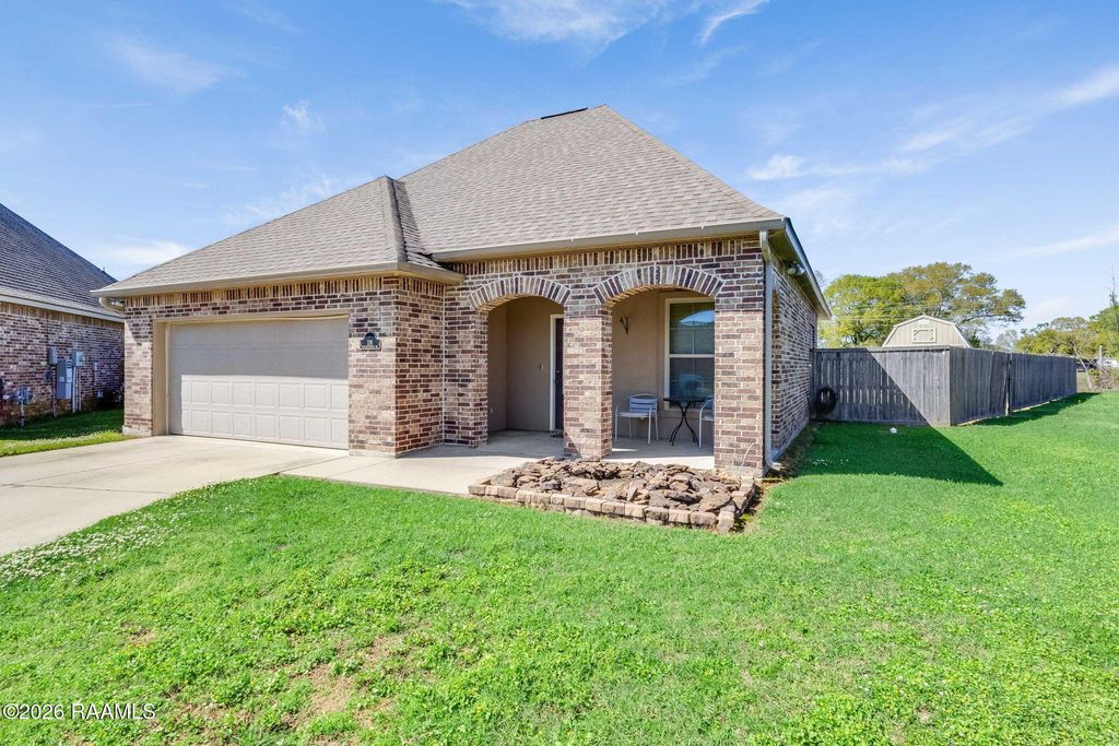 119 Natchitoches Drive, Lafayette, LA 70506