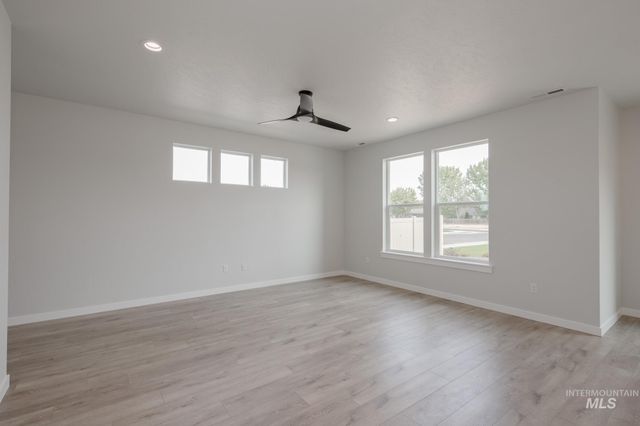 10574 W Teratai St, Star, ID 83669