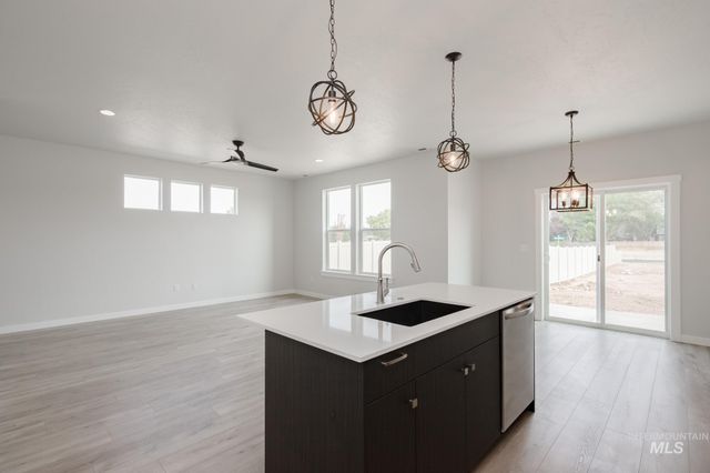 10574 W Teratai St, Star, ID 83669