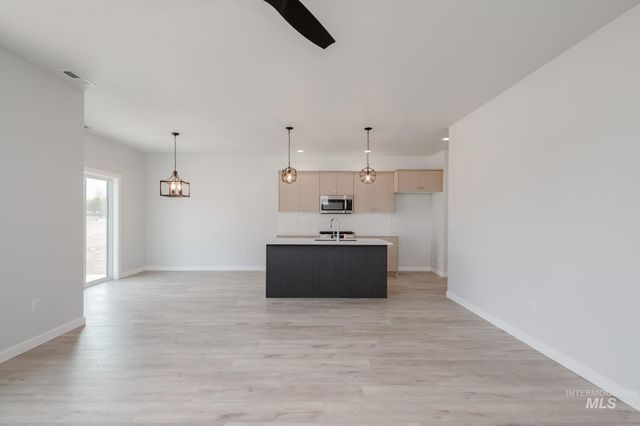 10574 W Teratai St, Star, ID 83669