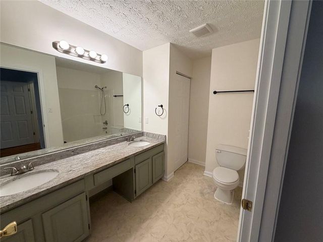 1417 Keys Crossing NE Drive 1417, Brookhaven, GA 30319