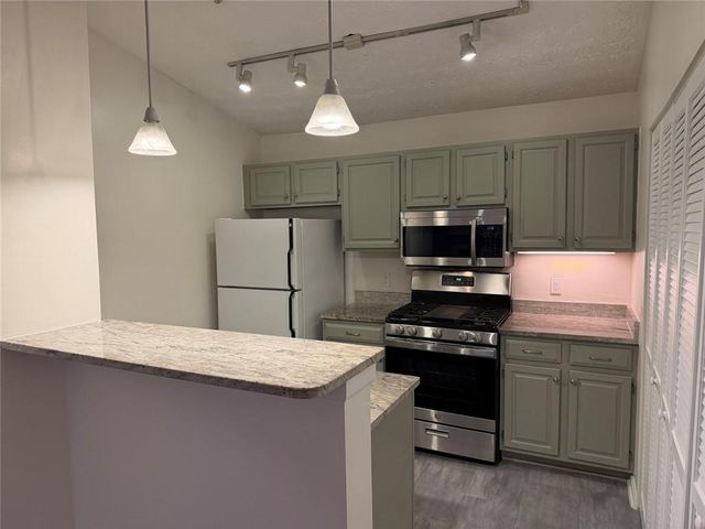 1417 Keys Crossing NE Drive 1417, Brookhaven, GA 30319