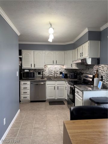 497 Southeast Avenue, Tallmadge, OH 44278