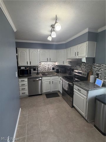 497 Southeast Avenue, Tallmadge, OH 44278