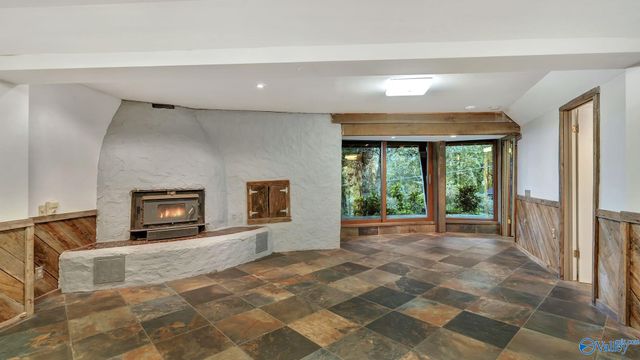 2707 Churchill Drive SE, Huntsville, AL 35801