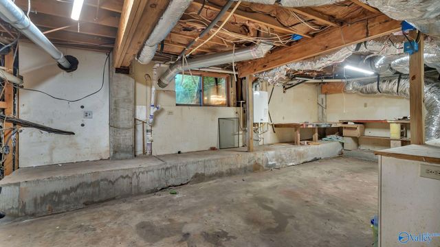 2707 Churchill Drive SE, Huntsville, AL 35801