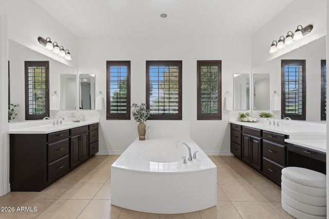 4598 N VILLAGE Parkway, Litchfield Park, AZ 85340