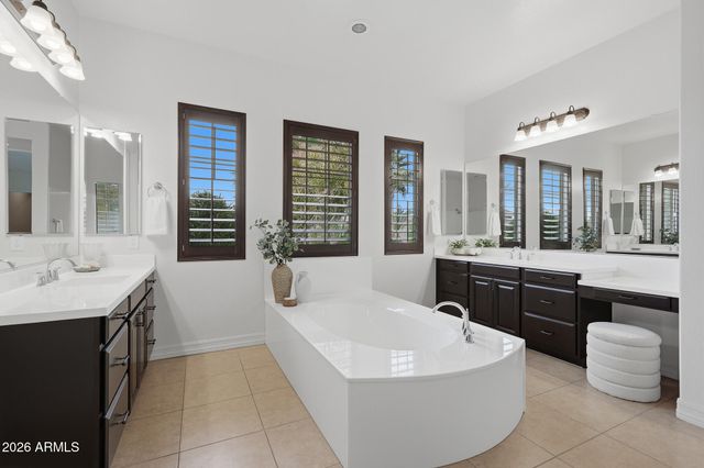 4598 N VILLAGE Parkway, Litchfield Park, AZ 85340