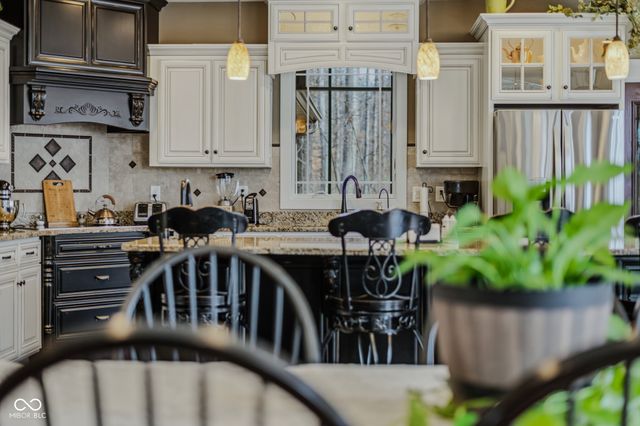 7777 E County Road 50 N, Seymour, IN 47274
