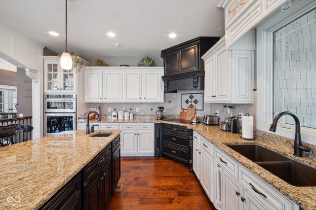 7777 E County Road 50 N, Seymour, IN 47274