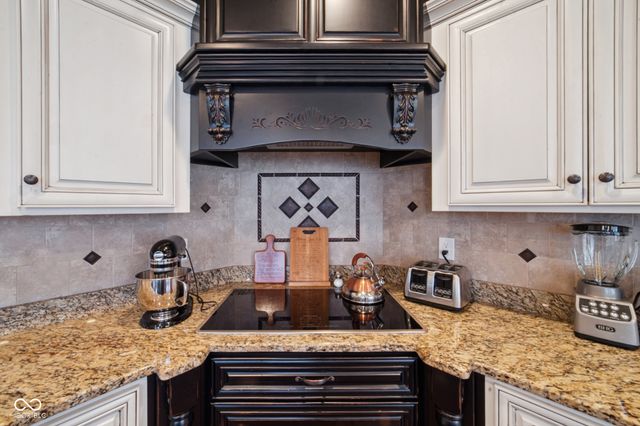 7777 E County Road 50 N, Seymour, IN 47274