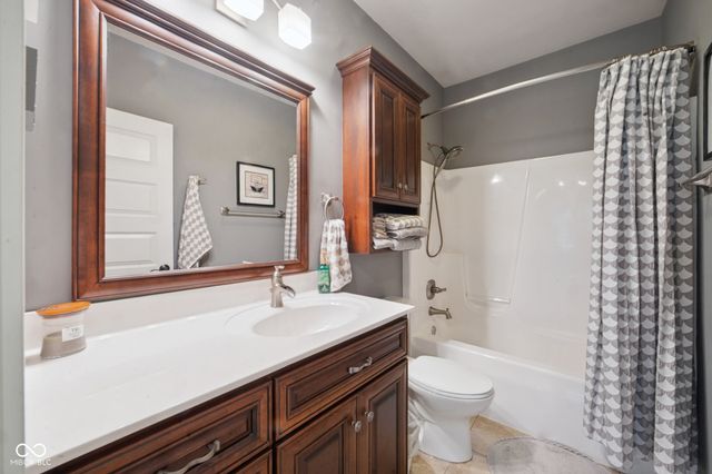 7777 E County Road 50 N, Seymour, IN 47274