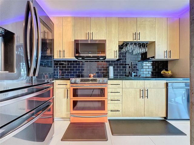 155 S COURT AVENUE 2111, Orlando, FL 32801