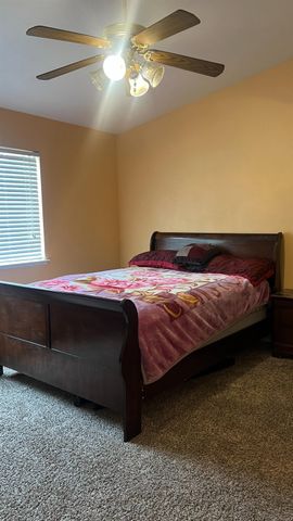 5596 W Pinedale Avenue, Fresno, CA 93722