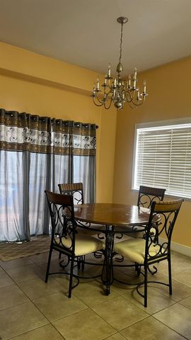 5596 W Pinedale Avenue, Fresno, CA 93722