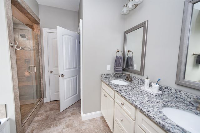 215 McCloud Court, Spartanburg, SC 29301