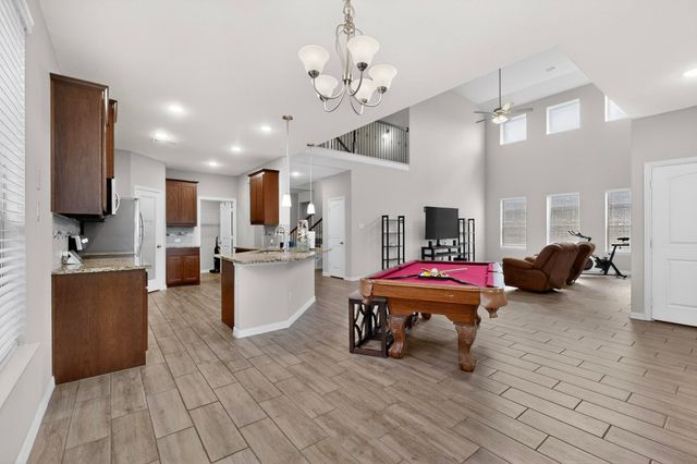 73 River Oaks Boulevard, Waxahachie, TX 75165