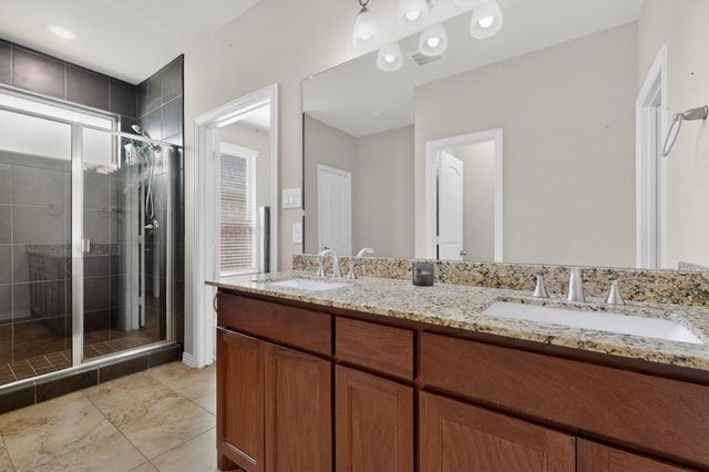 73 River Oaks Boulevard, Waxahachie, TX 75165