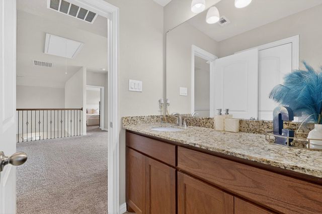 73 River Oaks Boulevard, Waxahachie, TX 75165