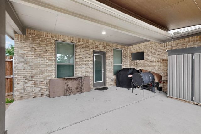 73 River Oaks Boulevard, Waxahachie, TX 75165