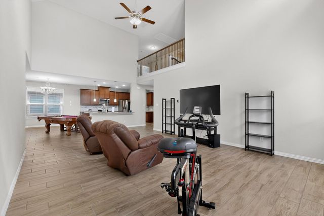 73 River Oaks Boulevard, Waxahachie, TX 75165