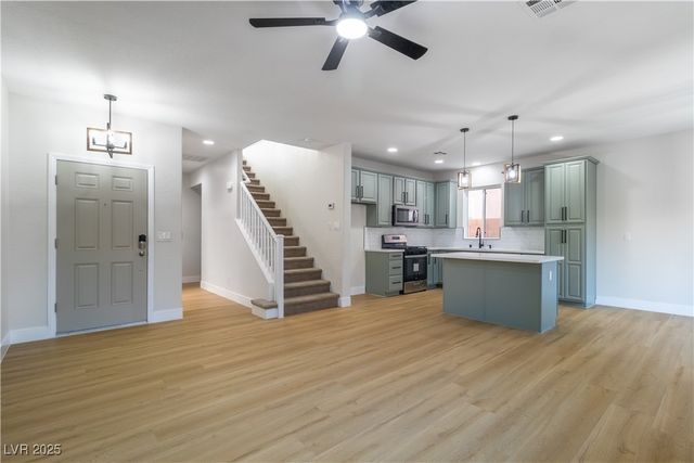 7342 Brisbane Hills Street, Las Vegas, NV 89166